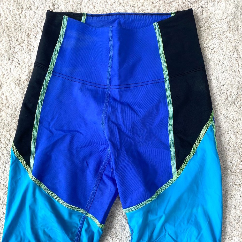 Aritzia Biker Shorts